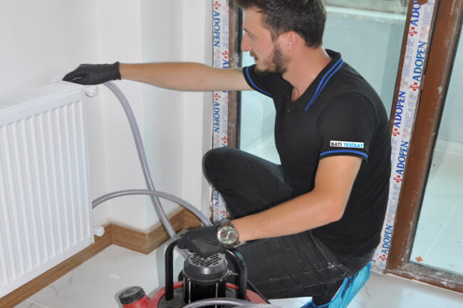 Çerkezköy Acil Su Tesisatçısı – 7/24 Hızlı Servis Çerkezköy Acil Su Tesisatçısı ekibi, gece su baskını çağrısına 7/24 anında müdahale için hazır bekliyor.